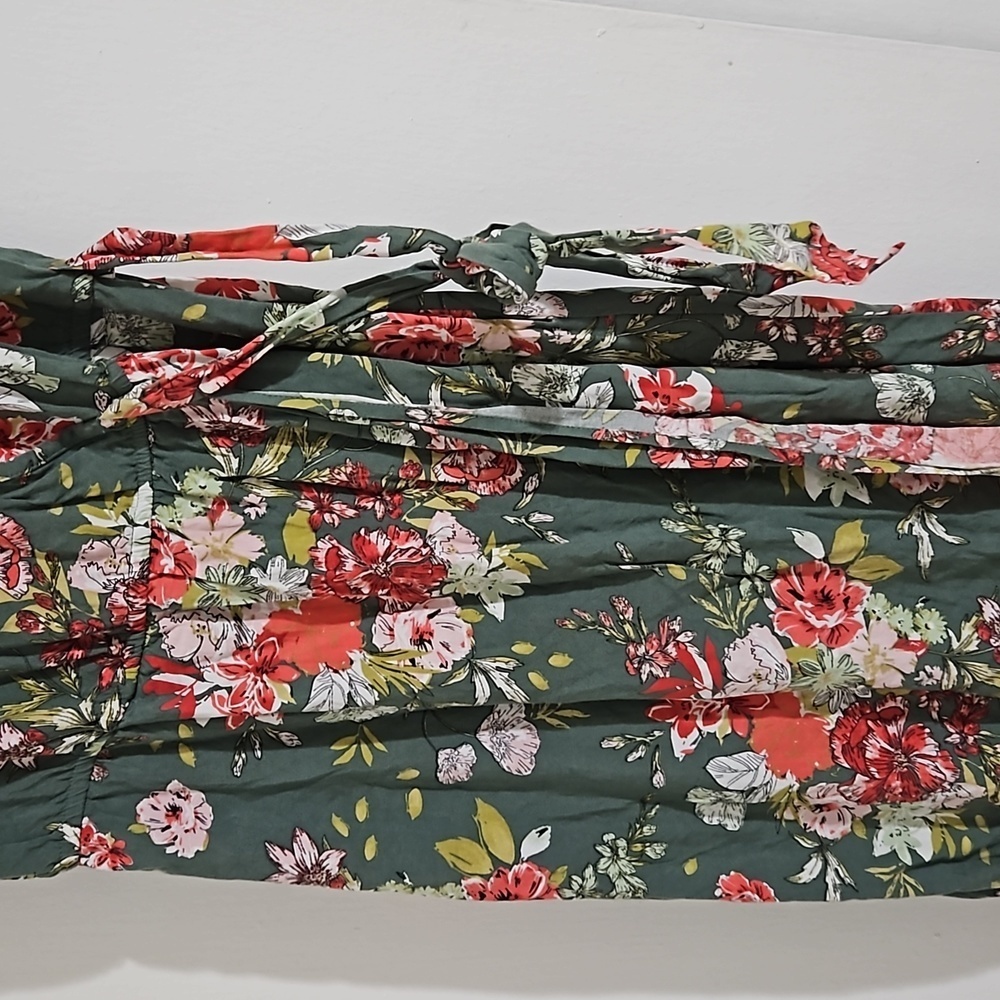 Women’s Green Floral Dress (Size S) - Picture 2 of 5